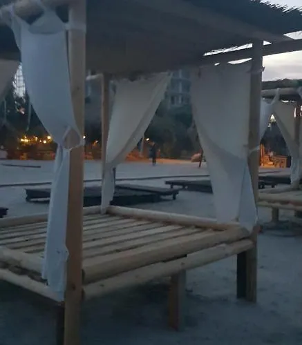 Garsoniera Papaya Navodari