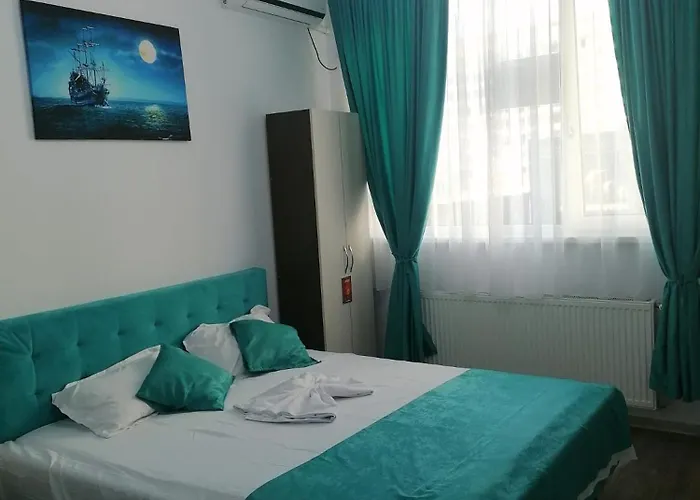 Garsoniera Papaya Apartment *